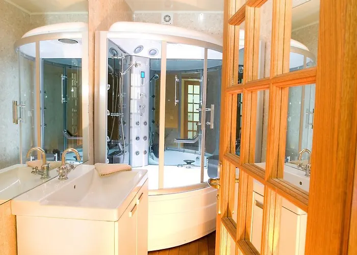 Abbesses Montmartre Apartment París